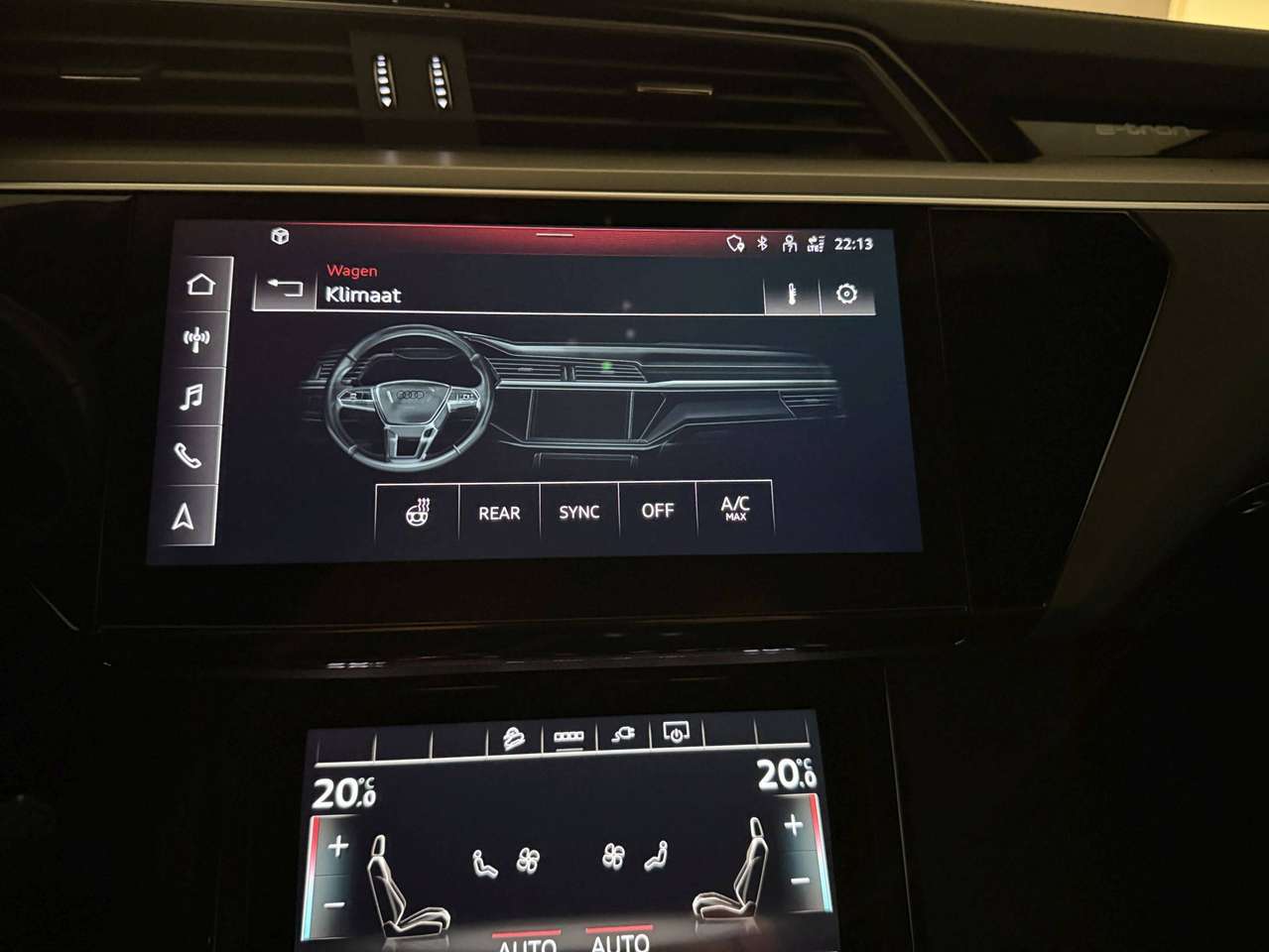 Audi Q8 e-tron QUATTRO 340PK * S-LINE  COMPETITION * BLACK PACK * 22" * LUCHTVERING * CAMERA * SITE ASSIST * ACC * — foto 10 van 25