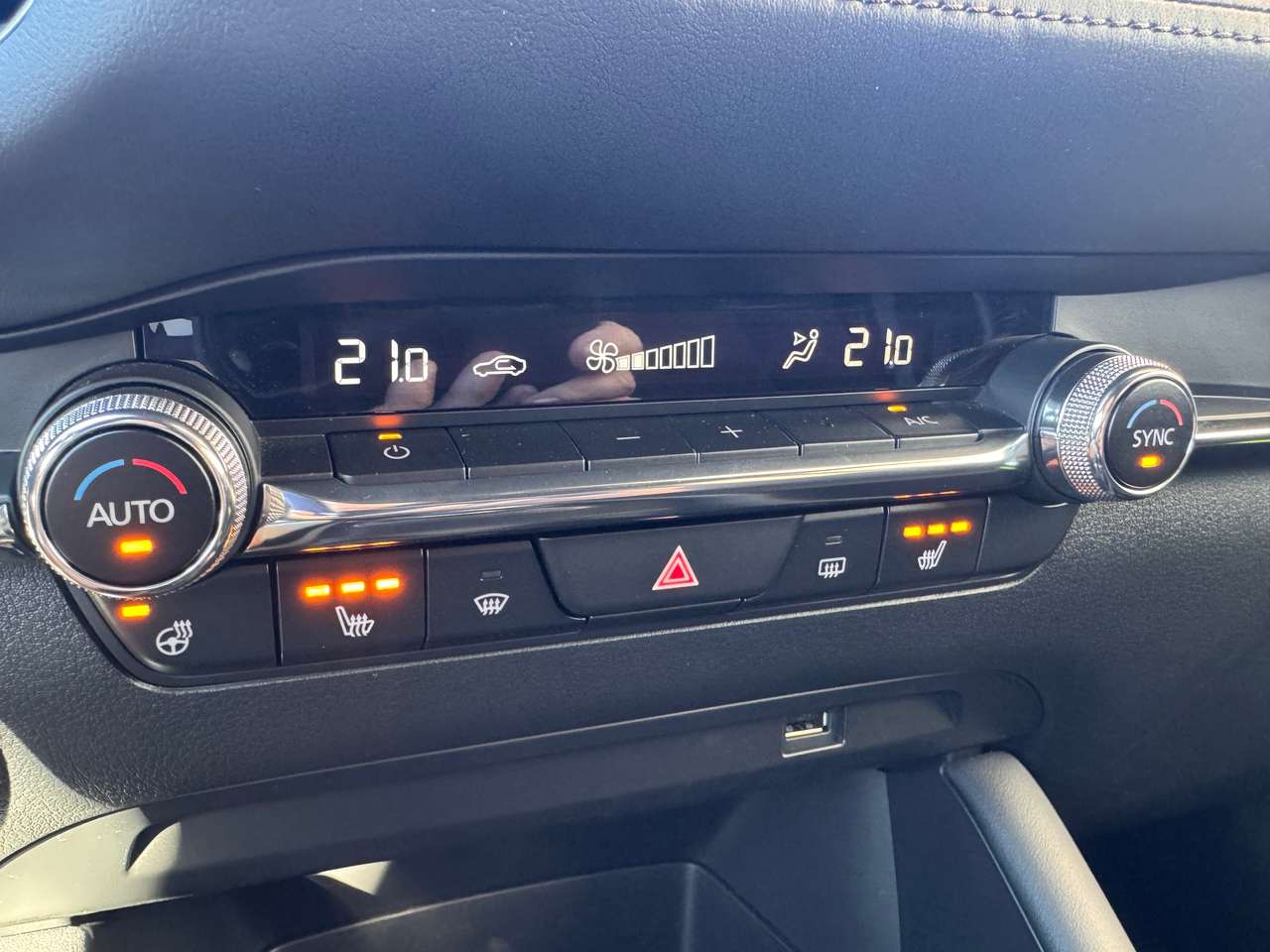 Mazda 3 2.0i e-Skyactiv-G Skydrive Sport - FULL — foto 19 van 25