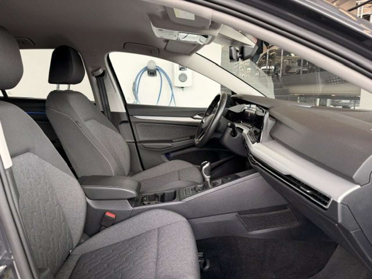 Volkswagen Golf MOVE 1.0 TSI  30000KM!!! — foto 9 van 23