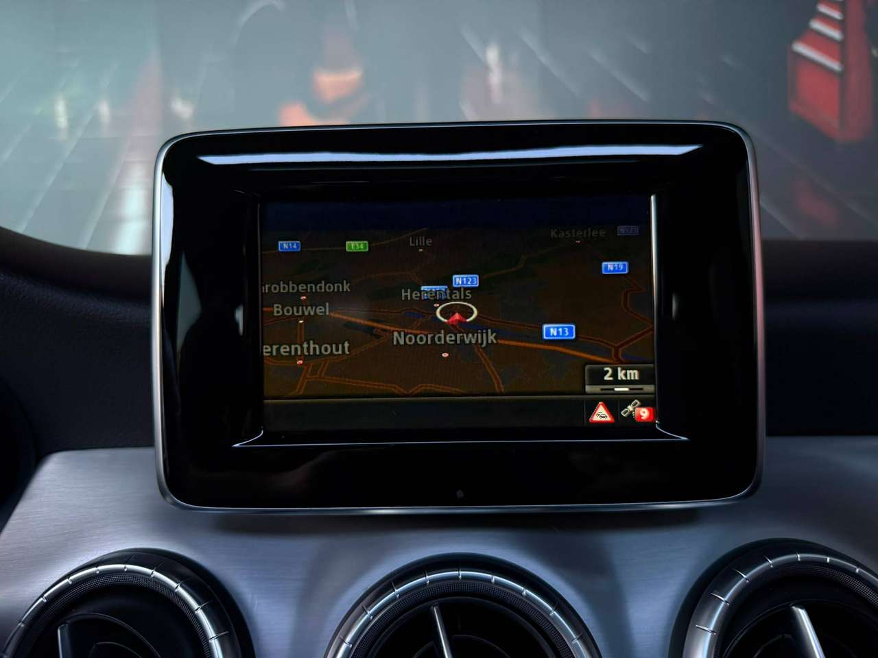 Mercedes-Benz CLA 200 Night Pack AMG LINE — foto 10 van 19