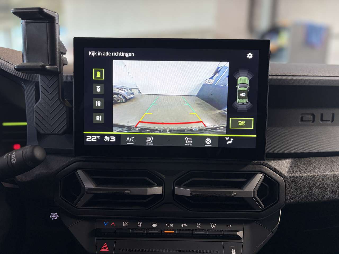 Dacia Duster Journey Hybrid 140 PK — foto 12 van 18