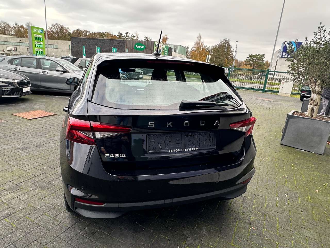 Skoda Fabia 1.0i  DSG  130years Camera GPS Verw zetels NIEUW — foto 6 van 15
