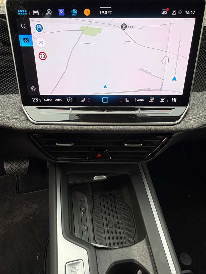 Volkswagen Passat Variant Passat Variant eHybrid 1.5 TSI Elegance Business Premium DSG — foto 6 van 11
