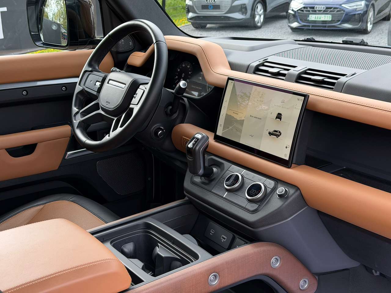 Land Rover Defender D300 KAHN PANO MERIDIAN 360°CAM VERWAMD EN GEVENTILEERD LEDER — foto 5 van 20