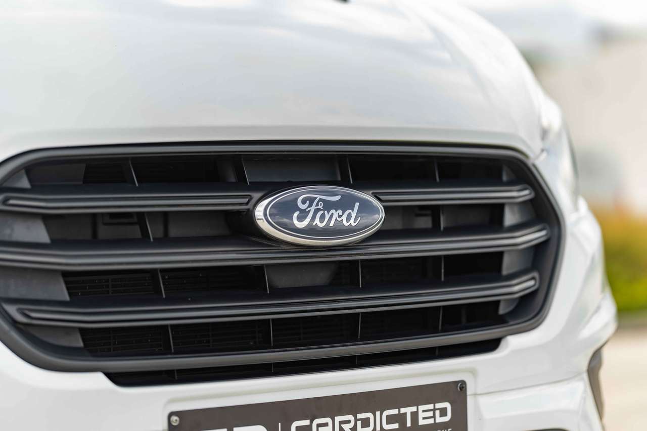 Ford Transit Custom (2022) — foto 2