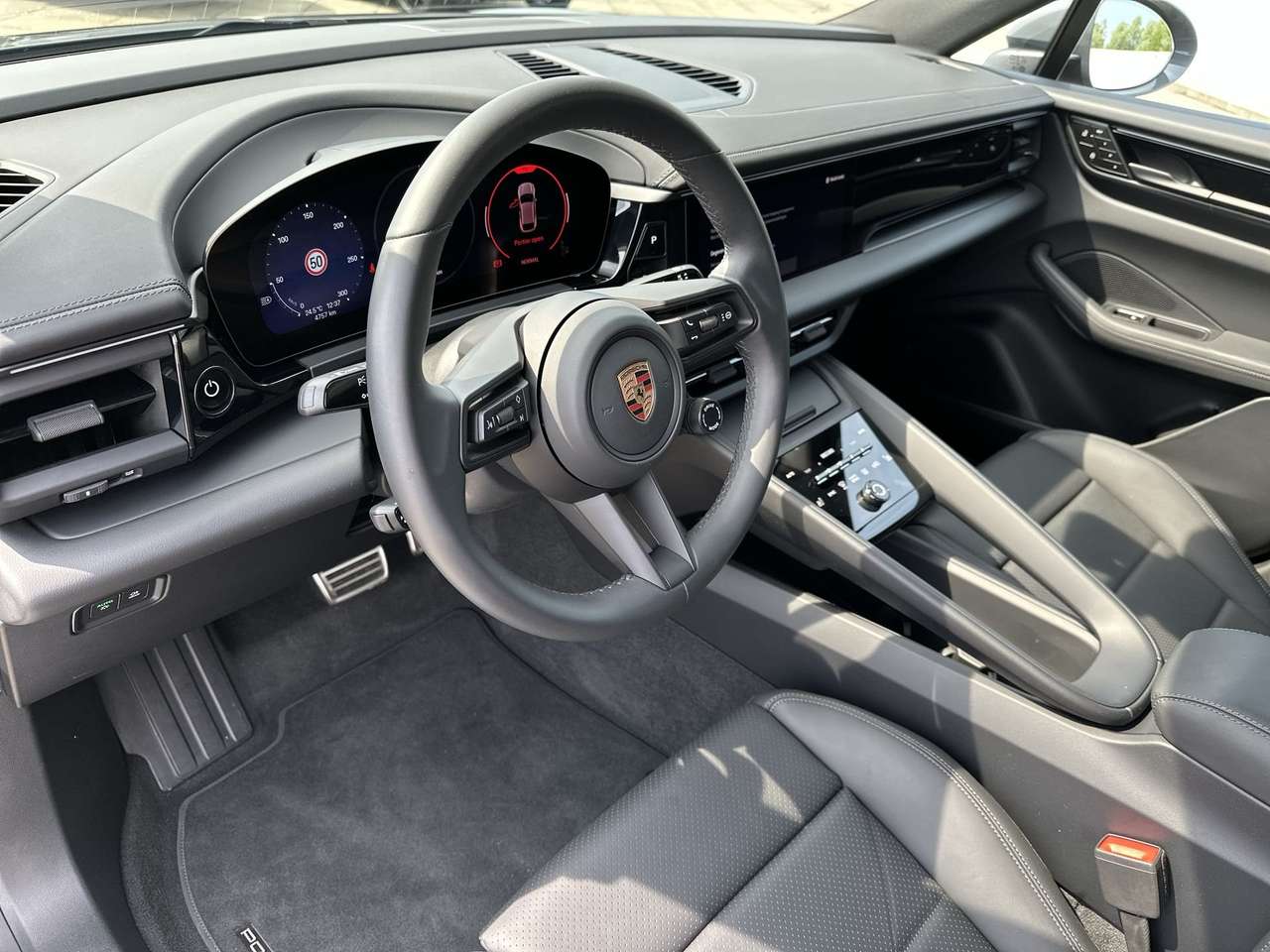 Porsche Macan 4S ELEK/PANODAK/22"/LEDERPAK/BOSE/LUCHTVER — foto 15 van 18