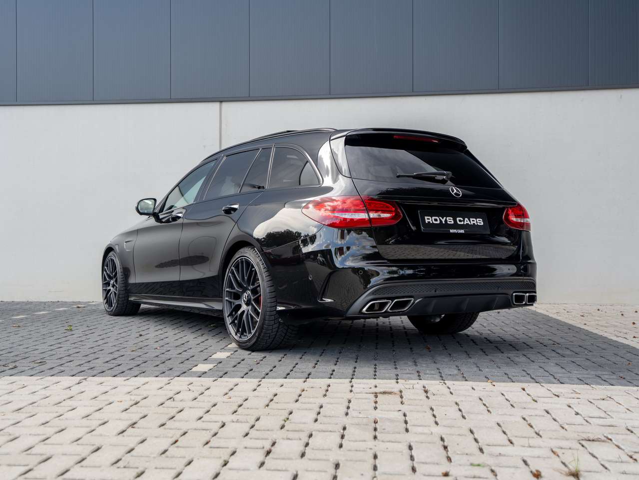 Mercedes-Benz C 63 AMG C 63 AMG S -LICHTE VRACHT/PANO/BURMESTER/HEAD-UP/KEYLESS/360 CAMERA — foto 5 van 25