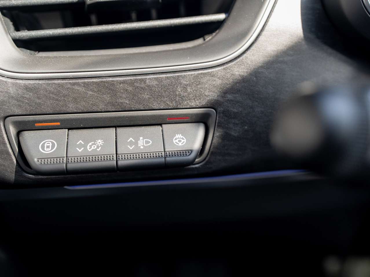 Renault Arkana Arkana E-TECH 1.6i Alpine Edition FULL-OPTION - PANORAMA/CAMERA/ADAP CRUISE CONTROL/KEYLESS/BOSE SOUND SYSTEEM/LED — foto 22 van 24