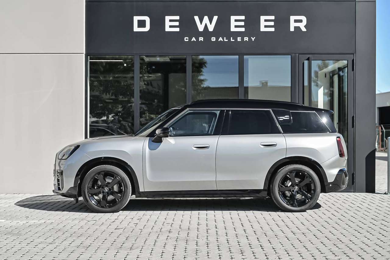 MINI Countryman E Countryman E JCW — foto 3 van 24