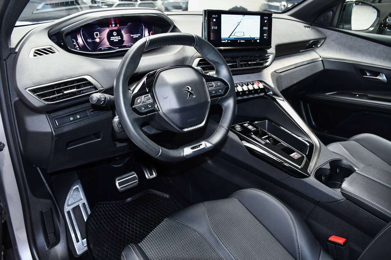 Peugeot 5008 5008 1.2 PureTech GT-Line 7pl Automaat - NAVIGATIE / CAMERA / SMARTLINK / BLIS / ACC — foto 8 van 22