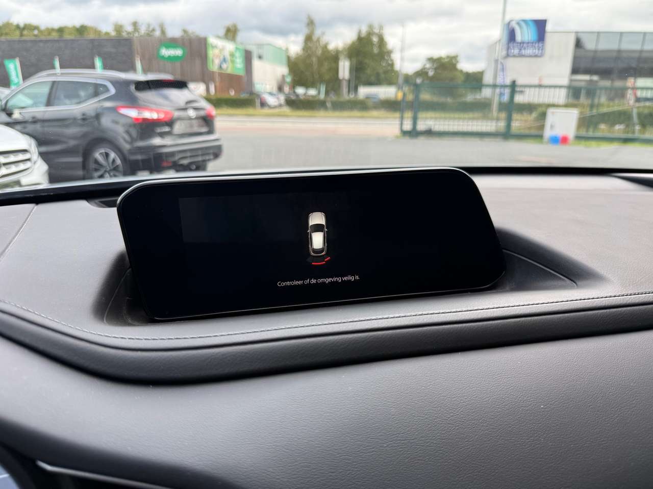 Mazda CX-30 2.0i SKYACTIV-G MHE Hakoné — foto 18 van 21