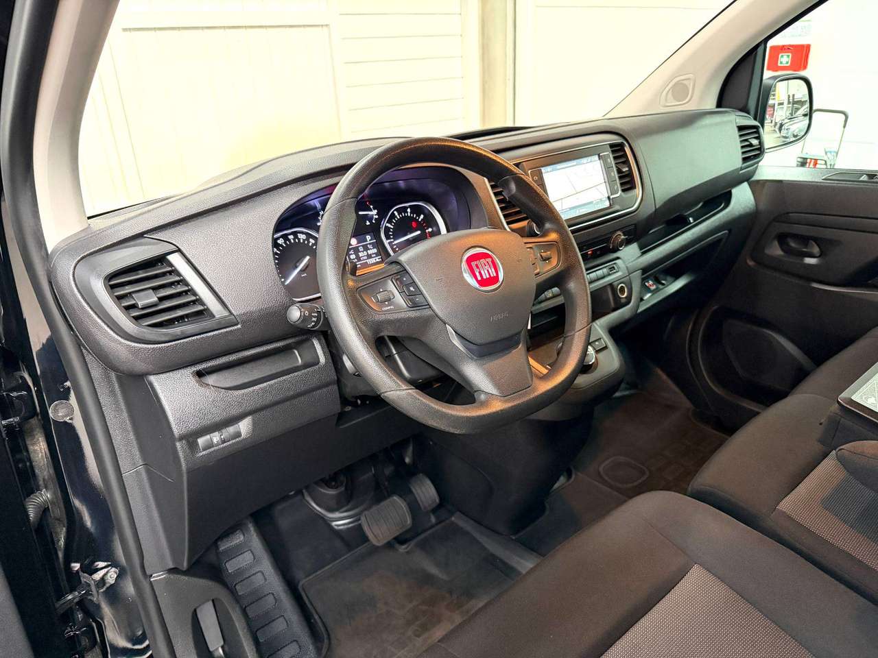 Fiat Scudo 2.0 Automaat L3H1 CAMERA*DAB*CARPLAY*ACC*BLIS*PDC*TREKHAAK — foto 12 van 25
