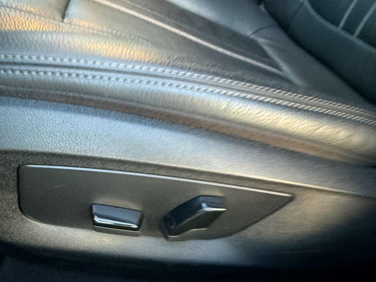 BMW 518 dA Break Sport Pack Automaat GPS Led Camera — foto 17 van 19