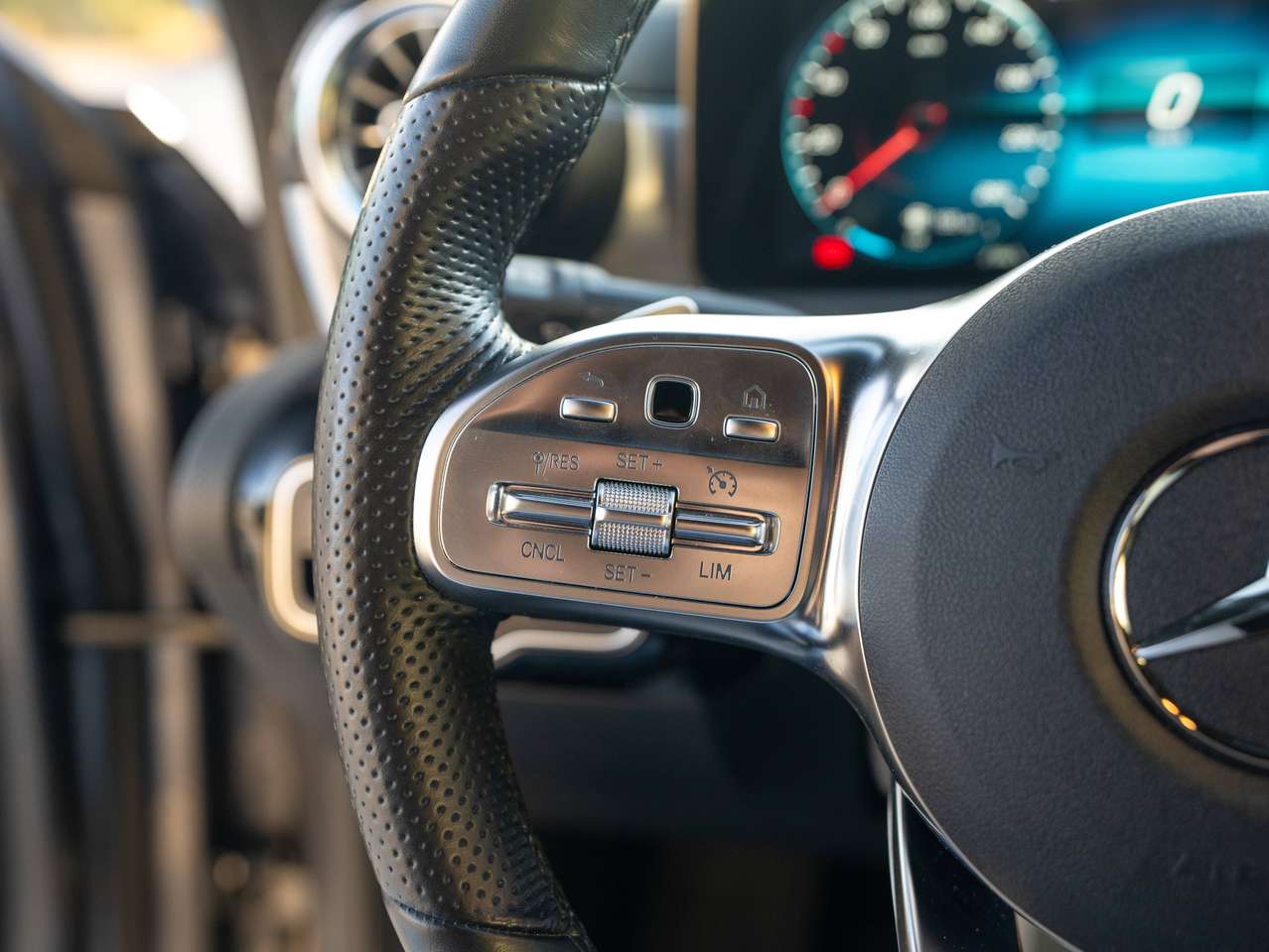 Mercedes-Benz CLA 180 Automaat | Keyless | Airco | Cruise control | Camera — foto 14 van 25