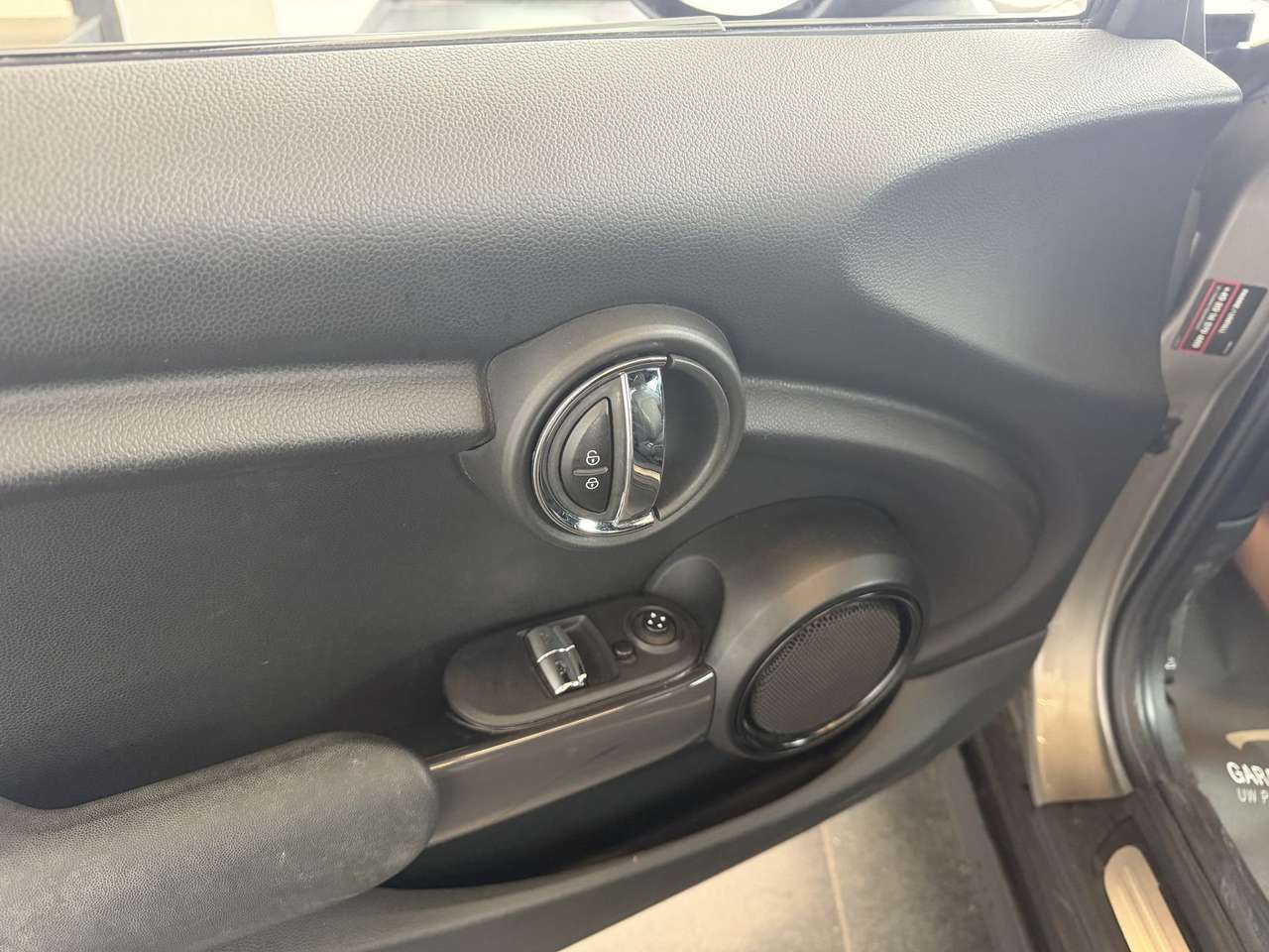 MINI One BENZINE AUTOMAAT SLECHTS 44000KM!!!! — foto 17 van 18