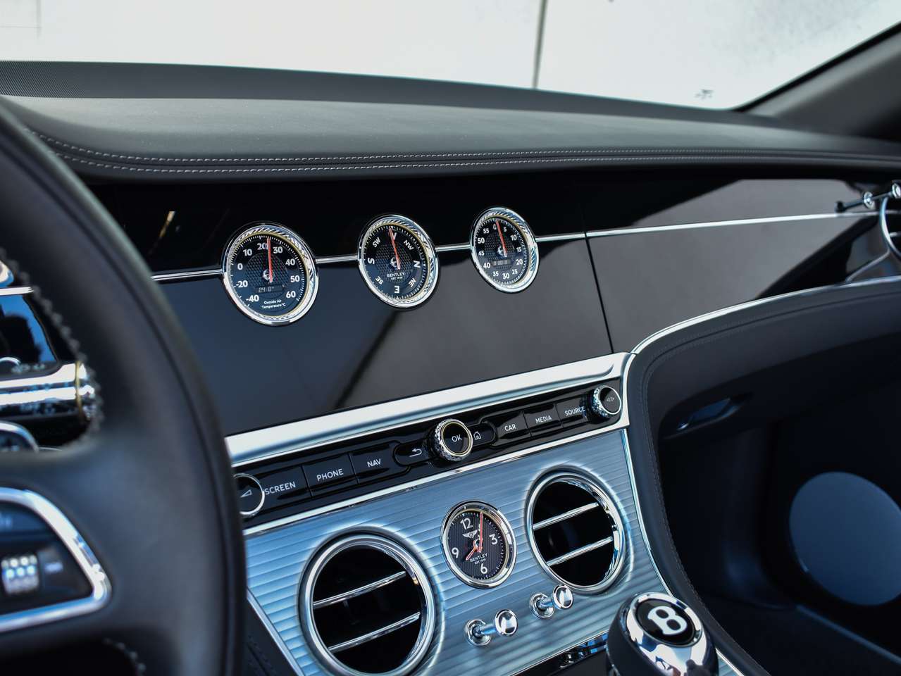 Bentley Continental GTC 4.0 V8 Mulliner - Blackline - NP: €309.996,- — foto 25 van 25