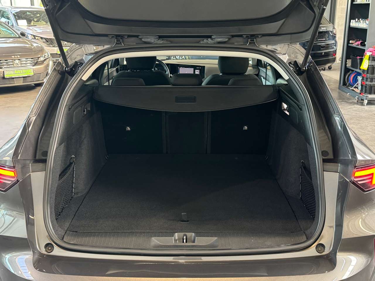 Opel Astra Sports Tourer PHEV 1.6 Turbo Edition S/S — foto 5 van 16