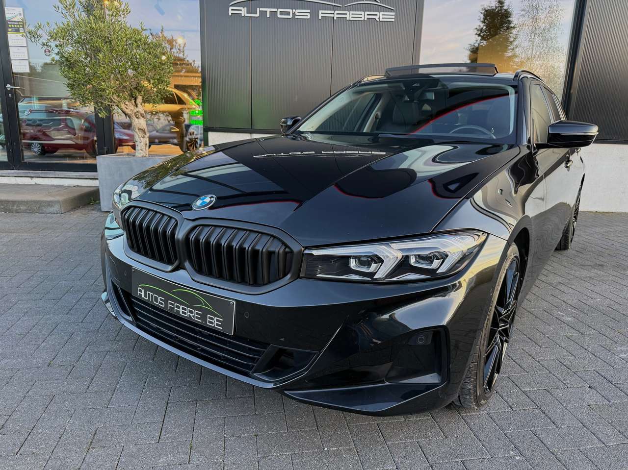 BMW 318 iA Break Sport Panorama Sport seats Led M-Alu 72000km — foto 2 van 19