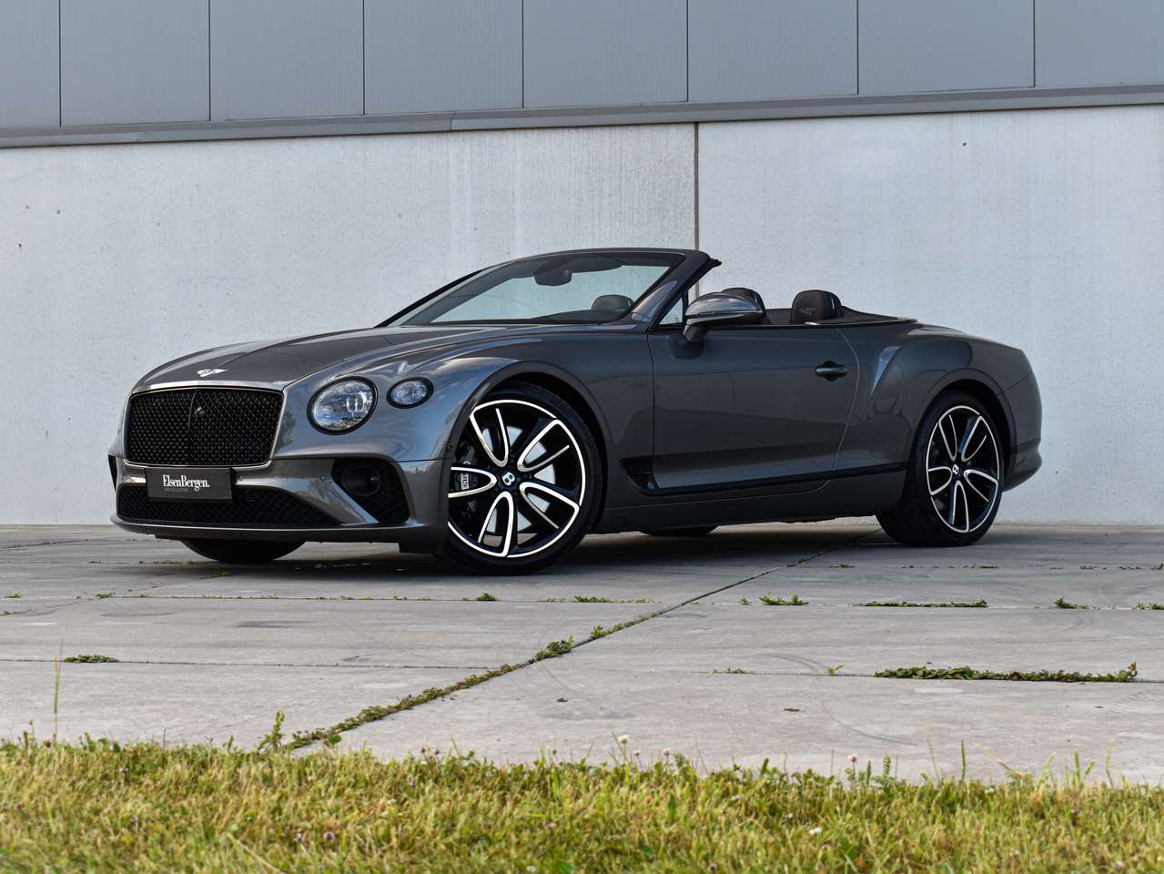 Bentley Continental GTC 4.0 V8 Mulliner - Blackline - NP: €309.996,- — foto 3 van 25
