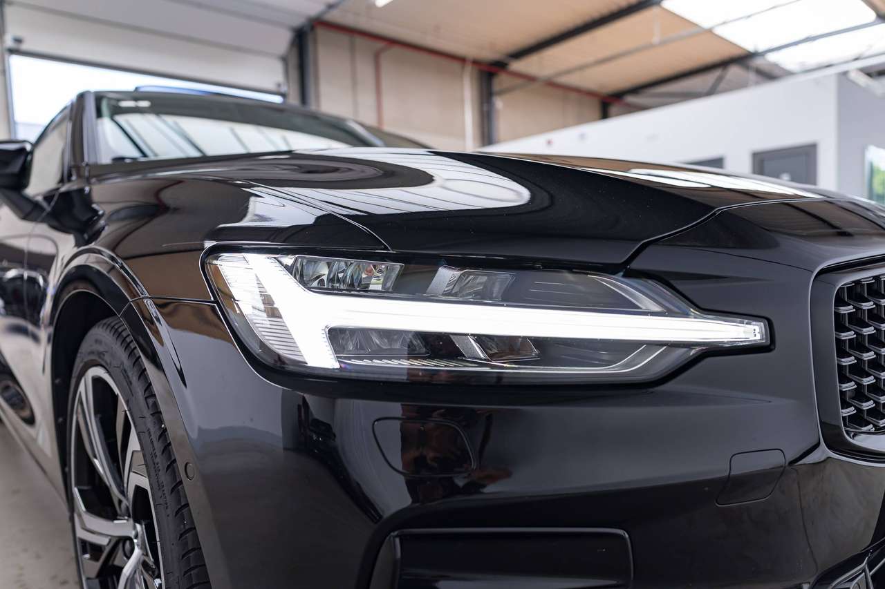 Volvo S60 B5|MHEV|PANO|HARMAN-KARDON|360°|HEAD-UP|ZETELVERW. (v/a)|SFEERVERL.|ACC|LA|GARANTIE| — foto 7 van 25