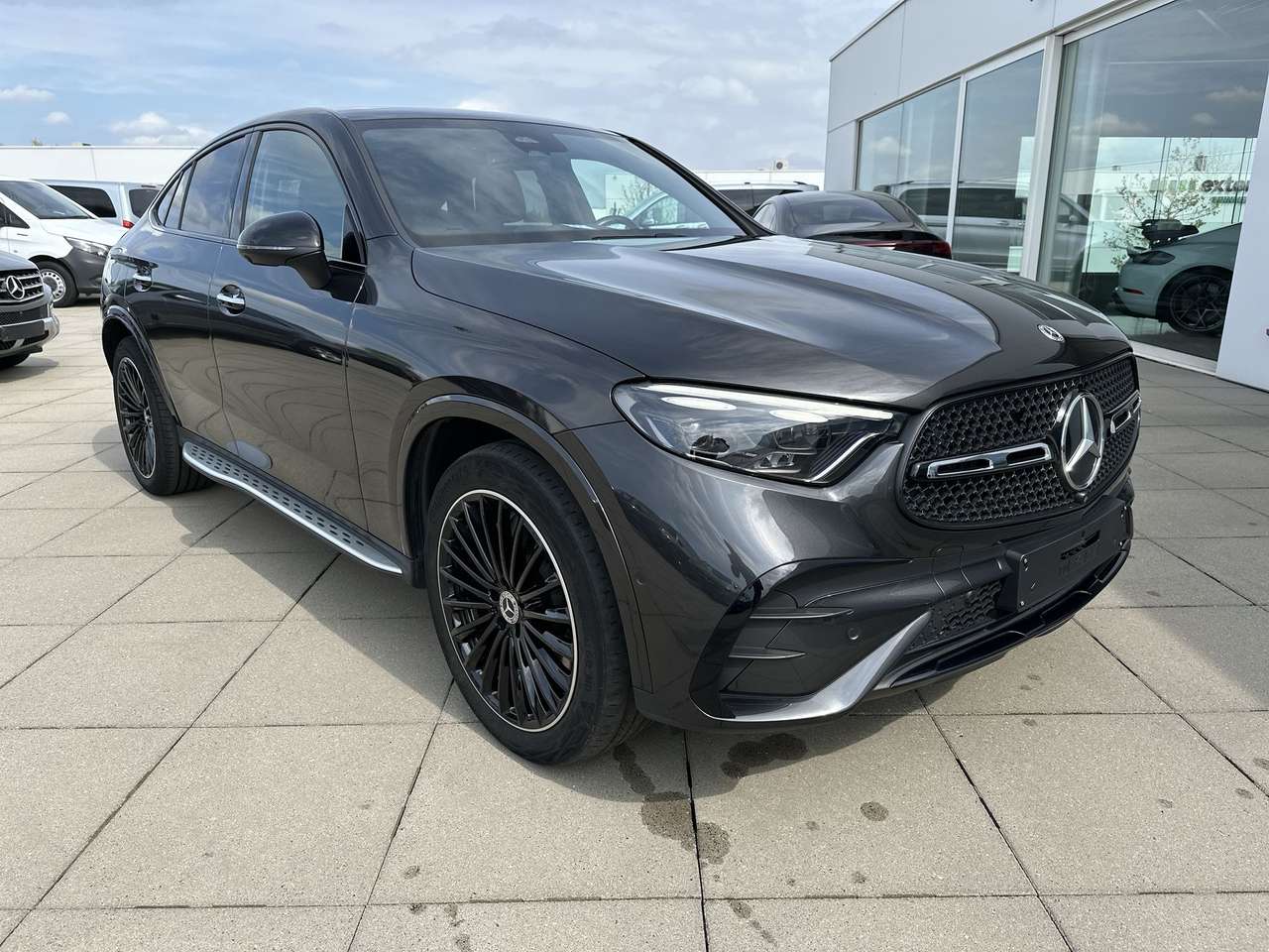 Mercedes-Benz GLC 200 Coupé AMG Line Pano dak Trekhaak  Air Body Control 20" FULL FULL OPTION!!!