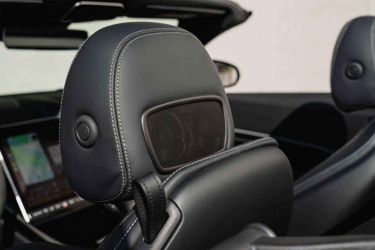 Mercedes-Benz SL 63 AMG 4-Matic+ / VOLL / Dynamic Plus Pack / Carbon Pack / Track Pace /  Burmester — foto 24 van 25