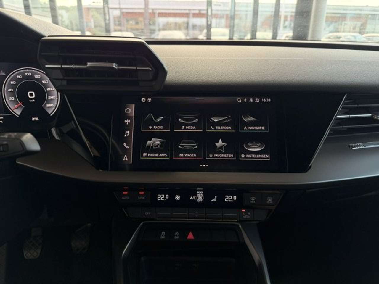 Audi A3 3.0TFSI BENZINE 53000KM — foto 19 van 21