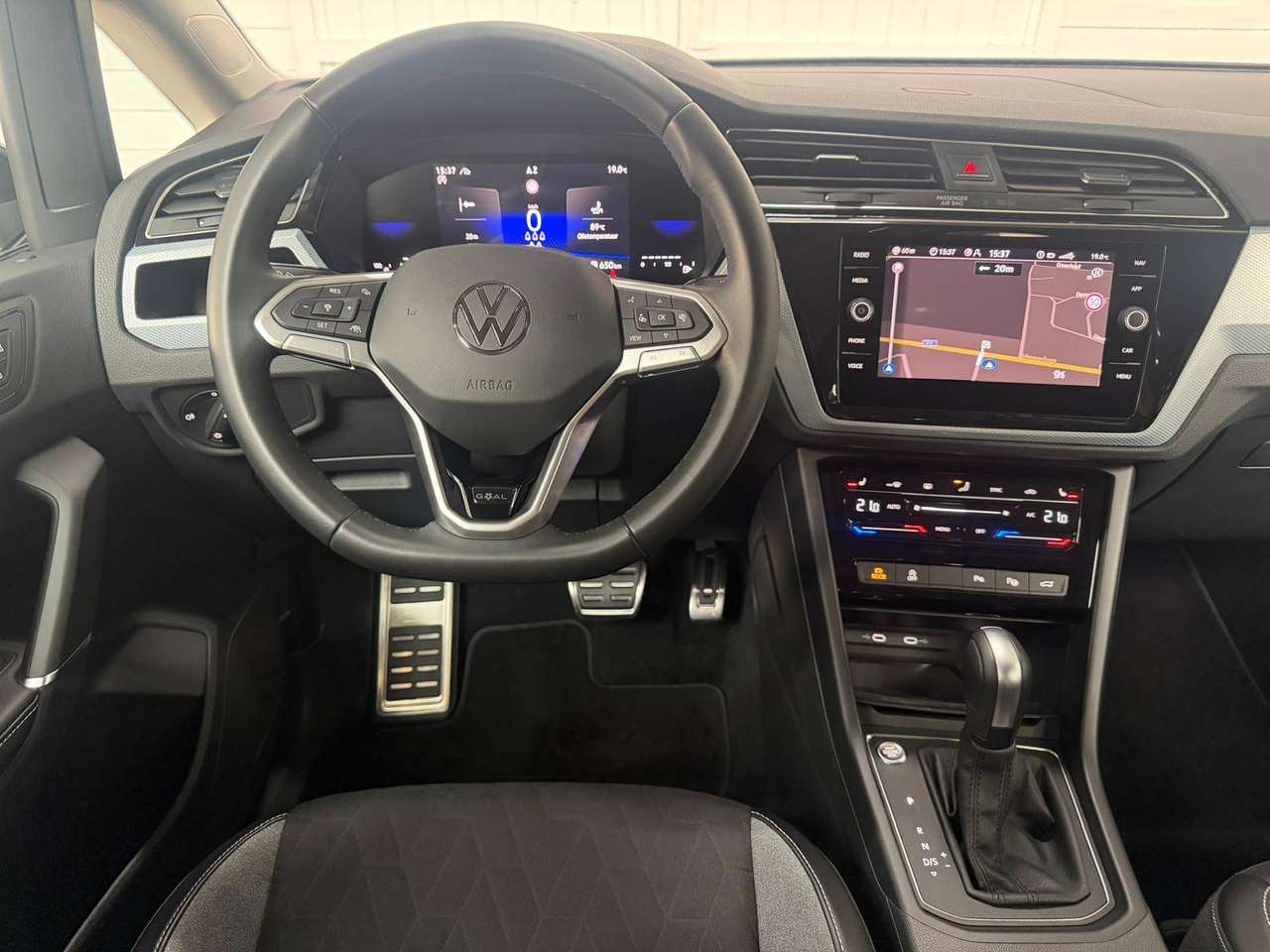 Volkswagen Touran 1.5 TSI DSG 7pl GOAL editie LED*NAVI*CARPLAY*PDC*TREKHAAK*ACC*3ZONE*DAB — foto 10 van 25