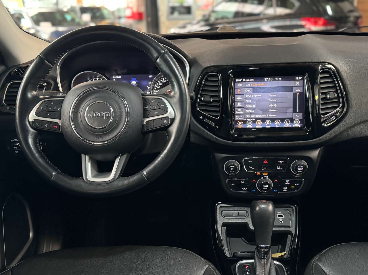 Jeep Compass 1.3 T-GDI Limited — foto 10 van 17