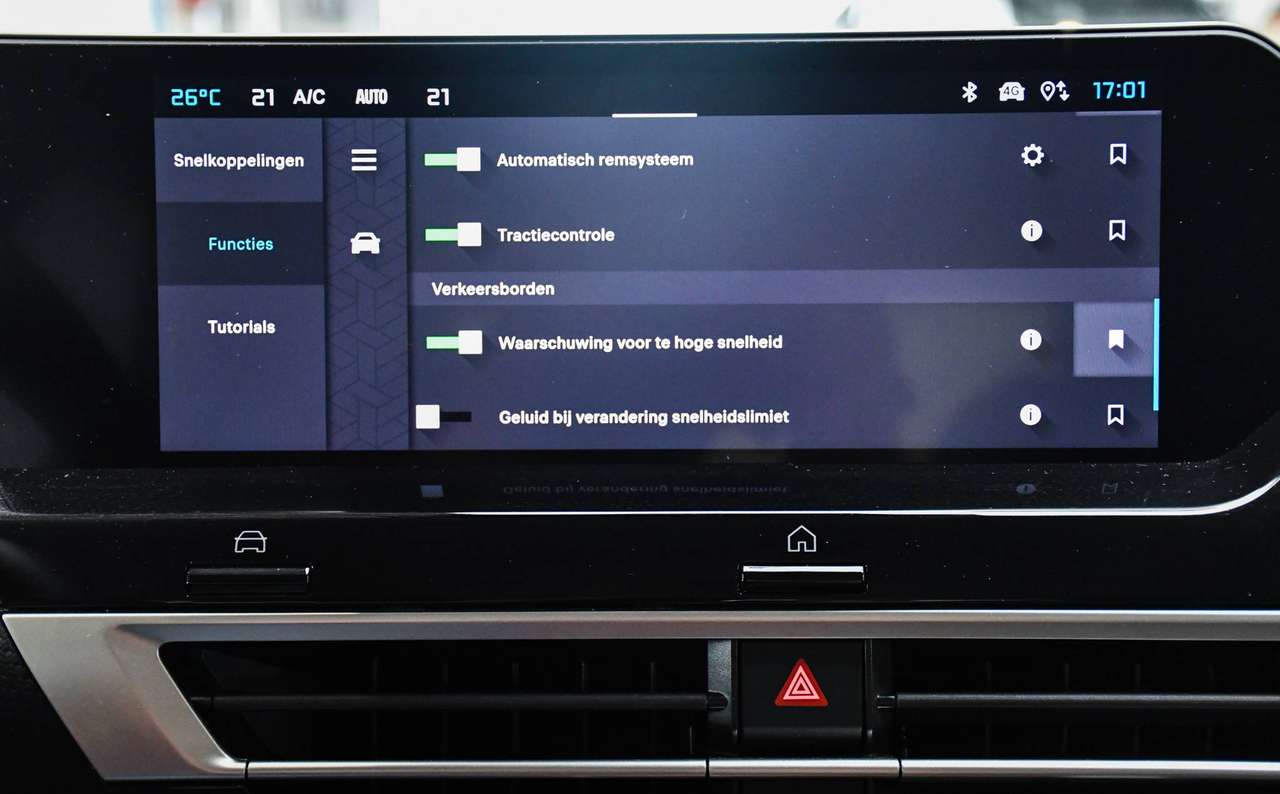 Citroen C4 X C4 X 1.2 MHEV Plus ë-DCS6 Plus - NAVIGATIE / CAMERA / SMARTLINK / PDC / CC — foto 14 van 20