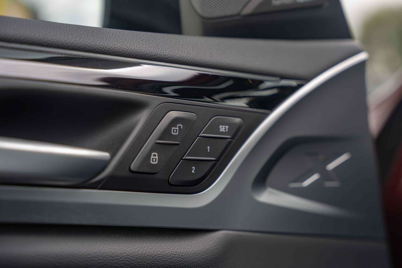 BMW iX3 (2023) — foto 18