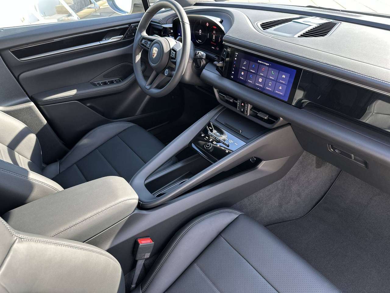 Porsche Macan ELECTRIC Trekhaak Pano Dak 22" RS Spyder  Bose Sportdesignpakket — foto 18 van 19