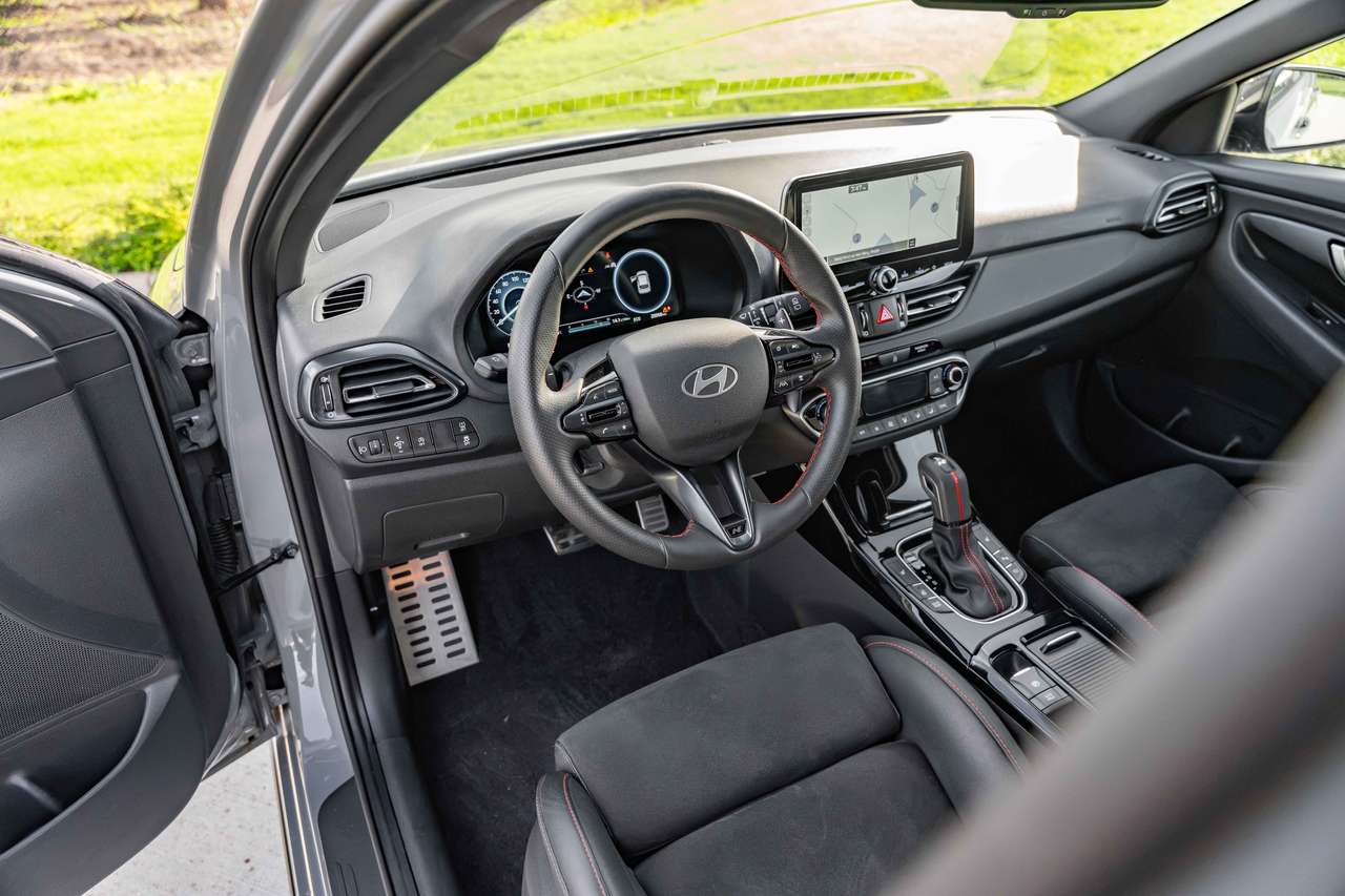 Hyundai i30 N-LINE*LED*ALCANTARA*CAMERA* — foto 17 van 25