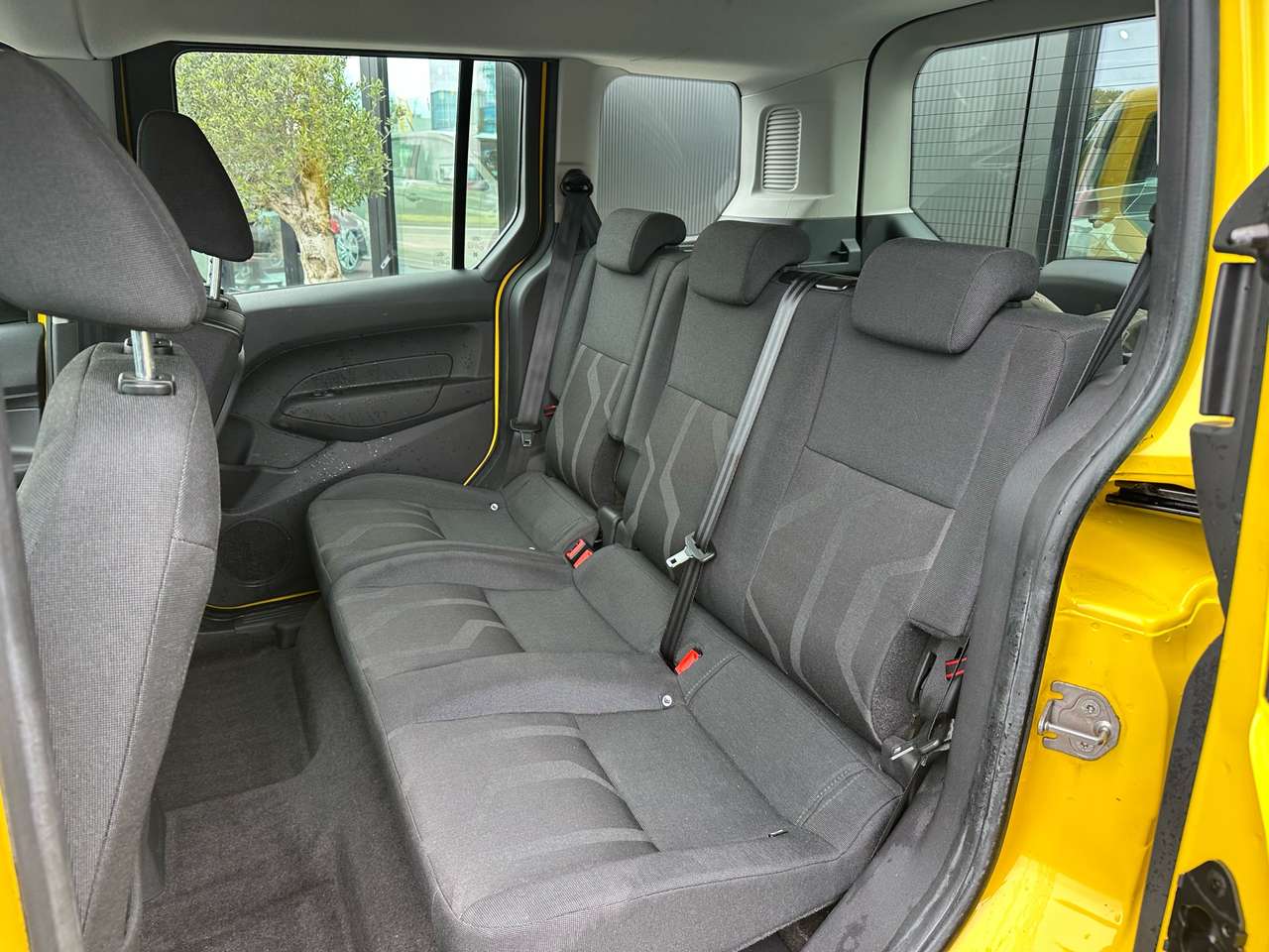 Ford Tourneo Connect 1.0 EcoBoost. Airco 5 Places 150000 km — foto 9 van 11
