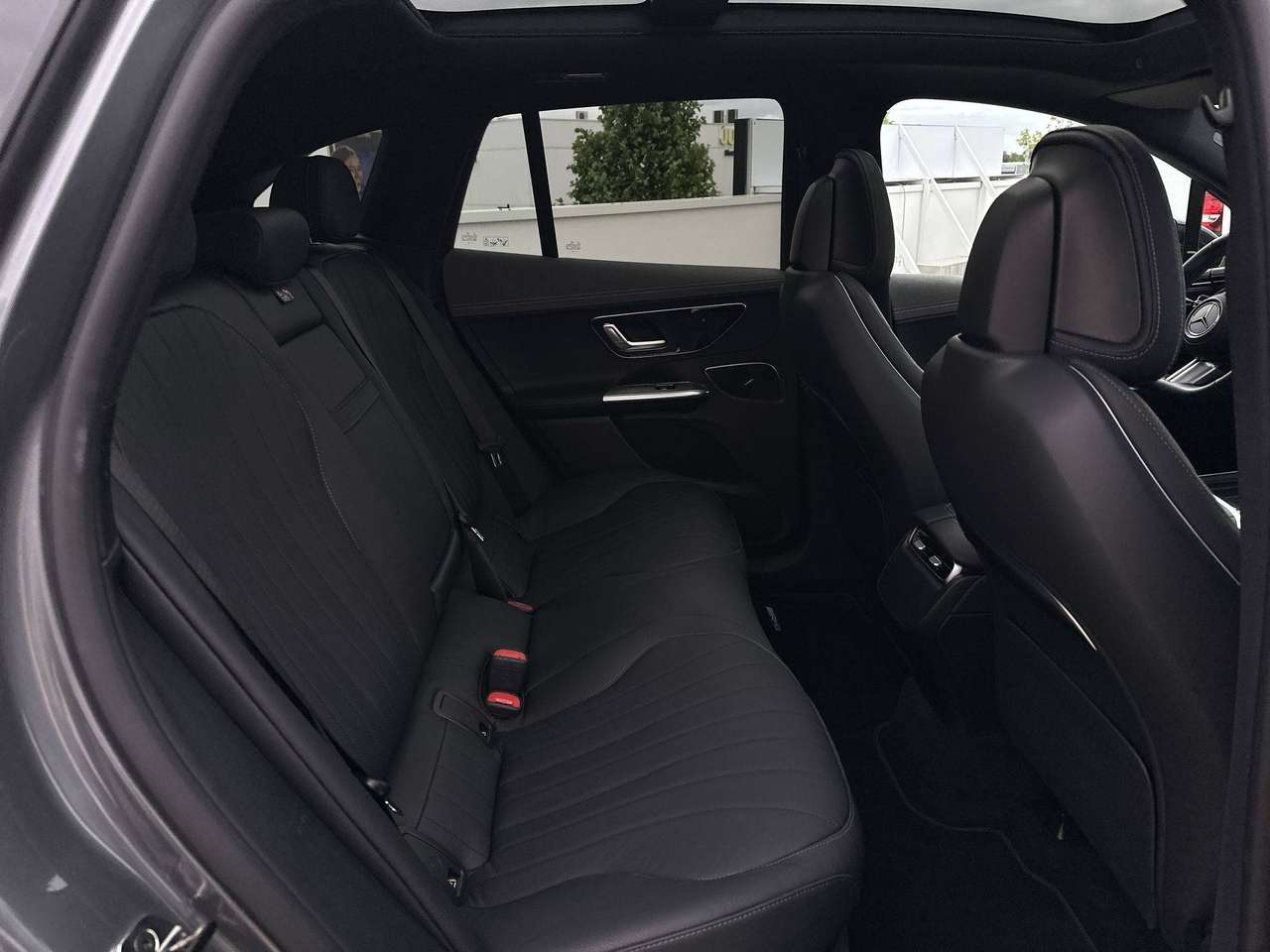 Mercedes-Benz EQE SUV EQE 90.6 kWh 300 AMG Line AMG Line — foto 12 van 18