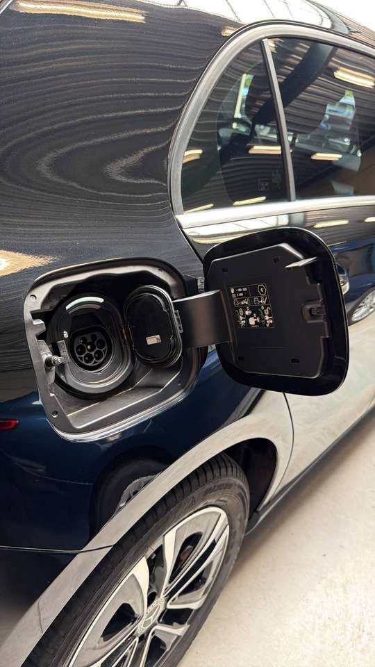 Mercedes-Benz A 250 A 250 e PHEV Business Line — foto 8 van 16
