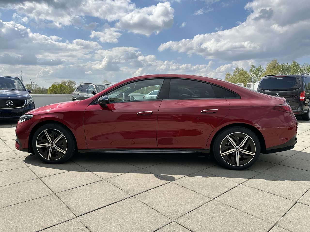 Mercedes-Benz CLA 250 + AMG LINE Electric — foto 3 van 19