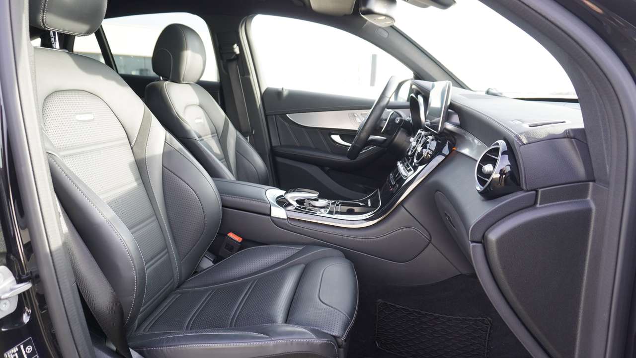 Mercedes-Benz GLC 63 AMG 4M/RIJASSIST/PANODAK/LUCHTVER/COMAND ONLINE/TREKH — foto 13 van 19