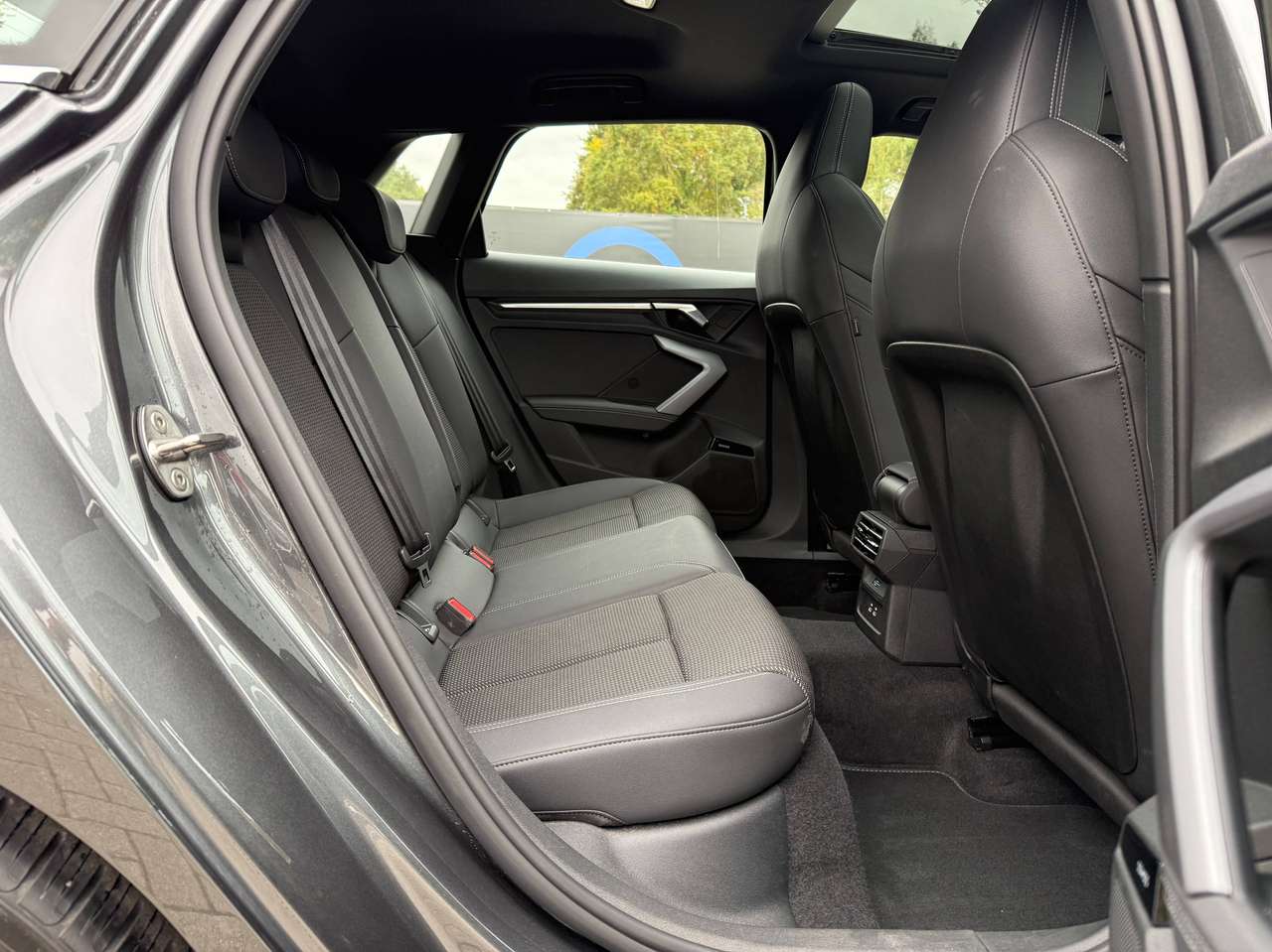 Audi A3 1.5 35 TFSI S-LINE INT/EXT SONOS PANODAK CARPLAY — foto 6 van 18