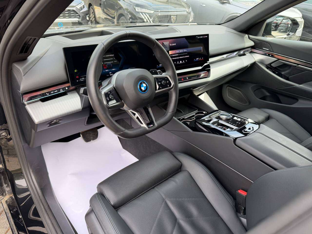 BMW 530 e MPACK PRO HARMAN KARDON HEADUP ICONIC GLOW — foto 4 van 25