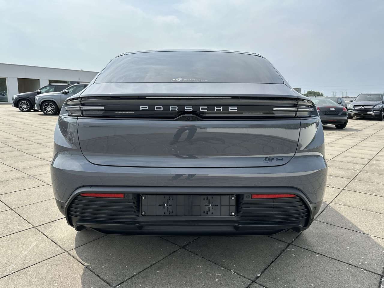 Porsche Macan 4S ELEK/PANODAK/22"/LEDERPAK/BOSE/LUCHTVER — foto 4 van 18