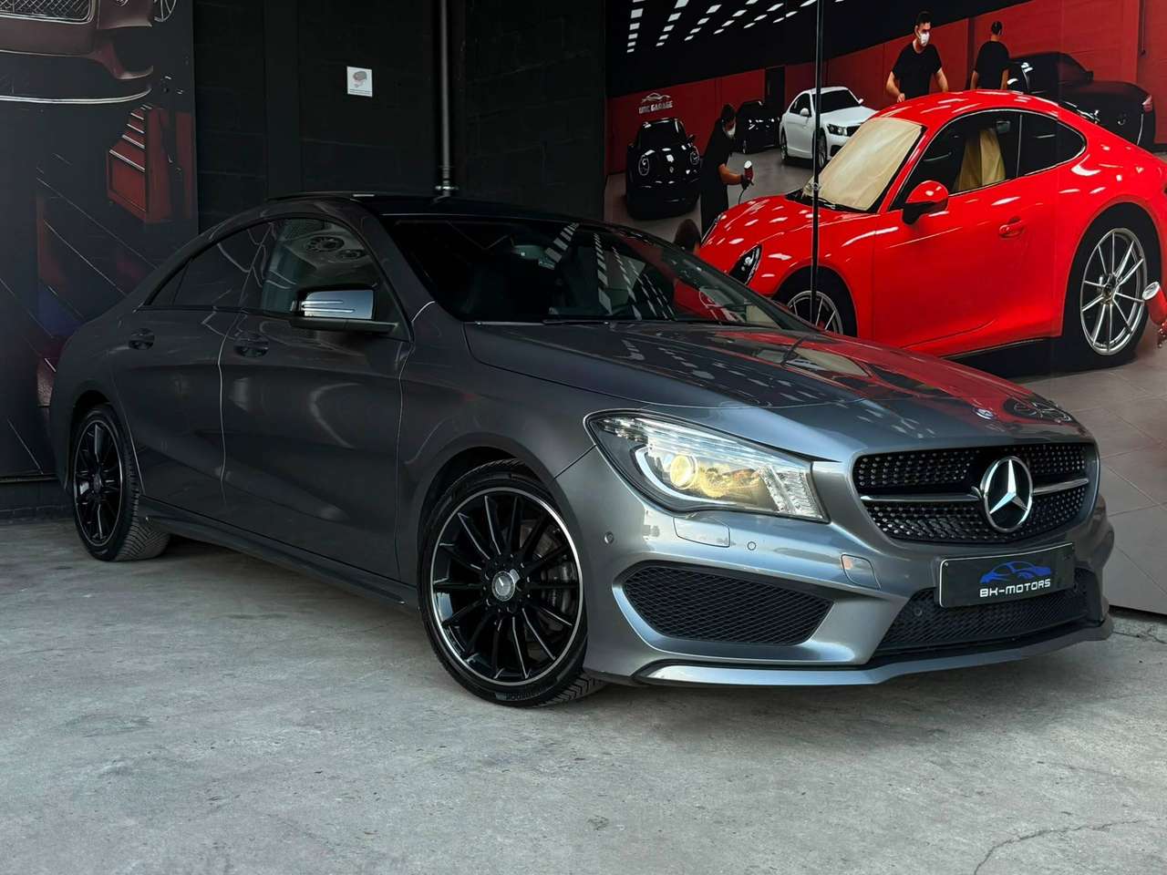Mercedes-Benz CLA 200 Night Pack AMG LINE — foto 5 van 19