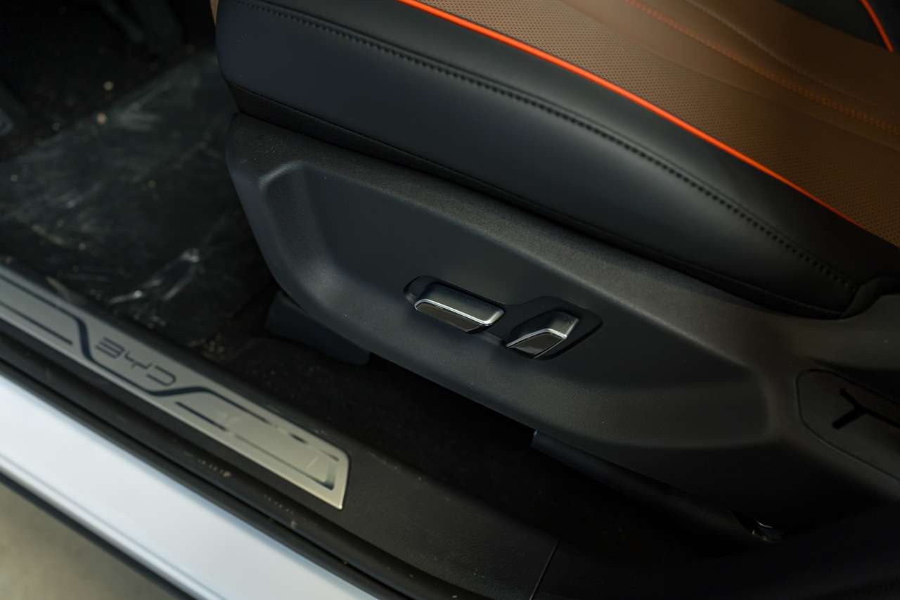 BYD Seal U ONMIDDELIJK LEVERBAAR!||BYD Seal U Boost pHEV | NIEUW | 6J GARANTIE — foto 23 van 25