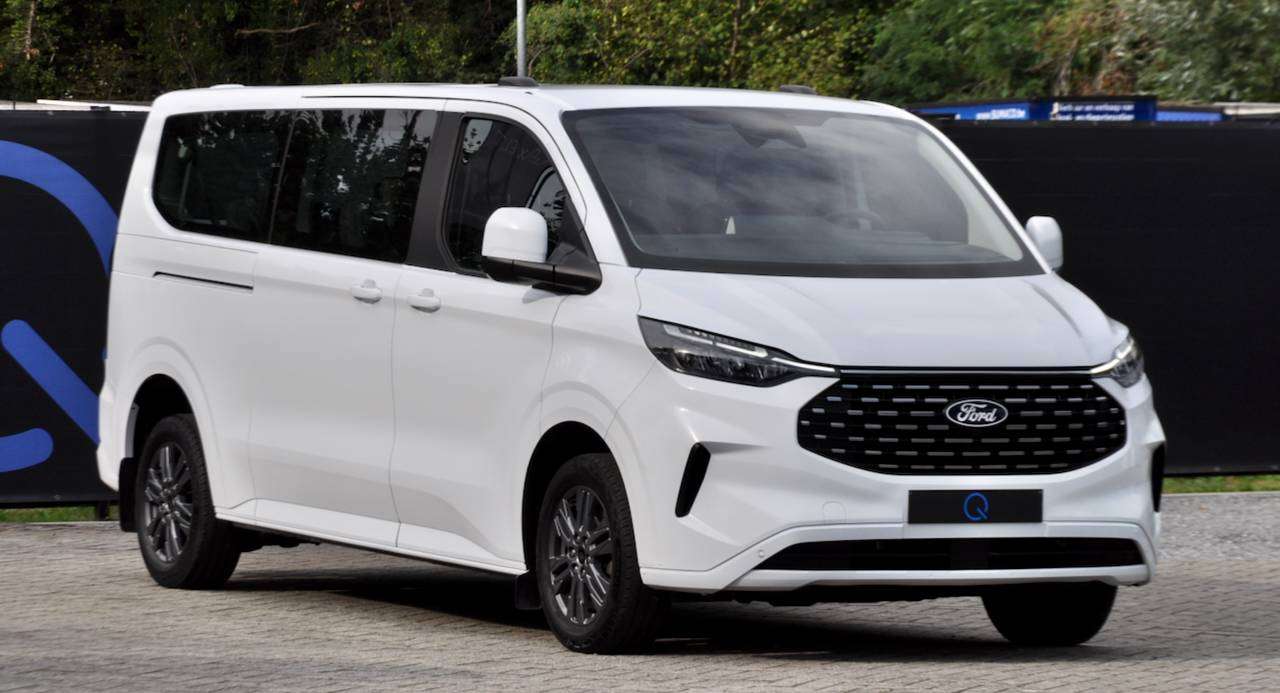Ford Tourneo Custom TITANIUM 9PL CARPLAY CAMERA