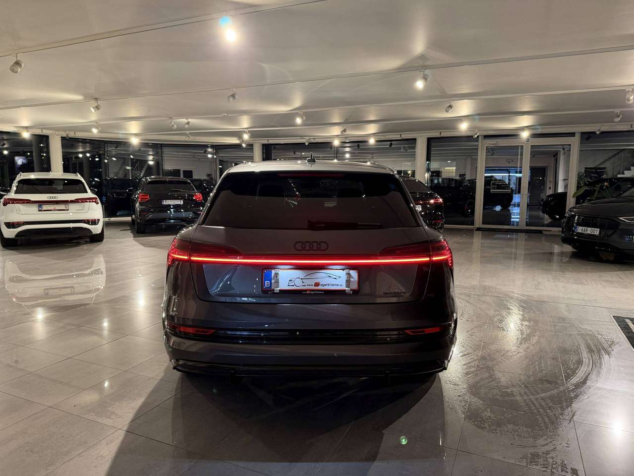 Audi Q8 e-tron SOLD BIJ GARAGE VRIENS YVES BV!!!! — foto 3 van 25