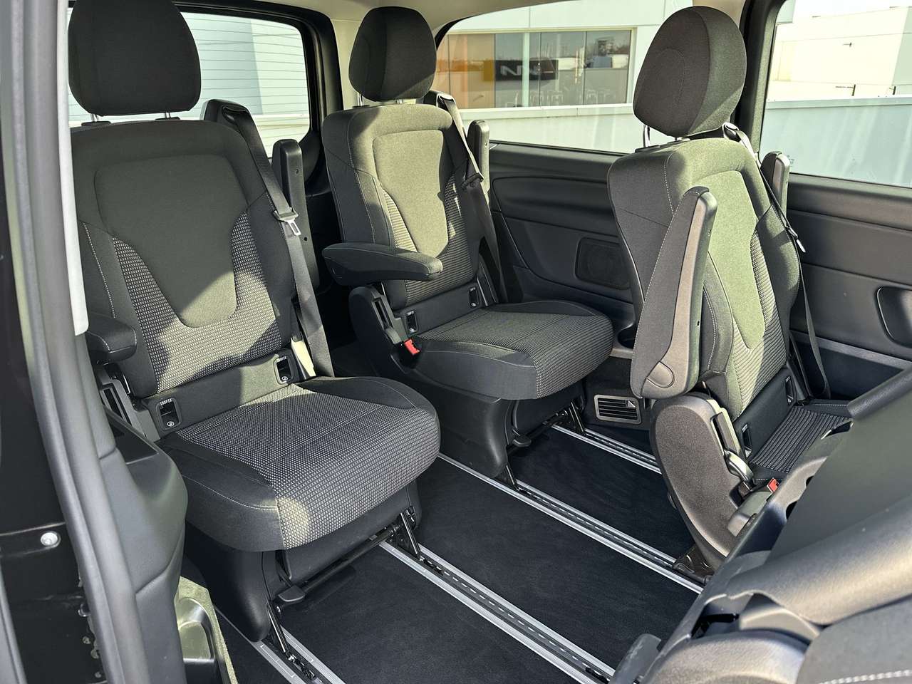 Mercedes-Benz EQV 300 EQV L3 90 kWh 300 — foto 18 van 20