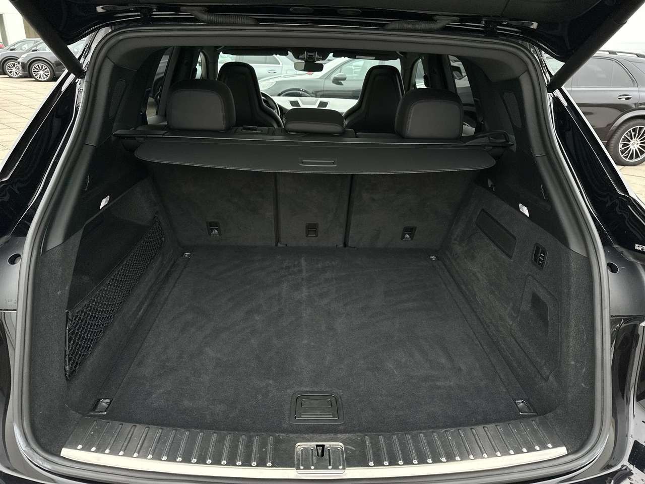 Porsche Cayenne 20"/PANODAK/LUCHTVERING/ACHTERUITRIJCAM — foto 14 van 19