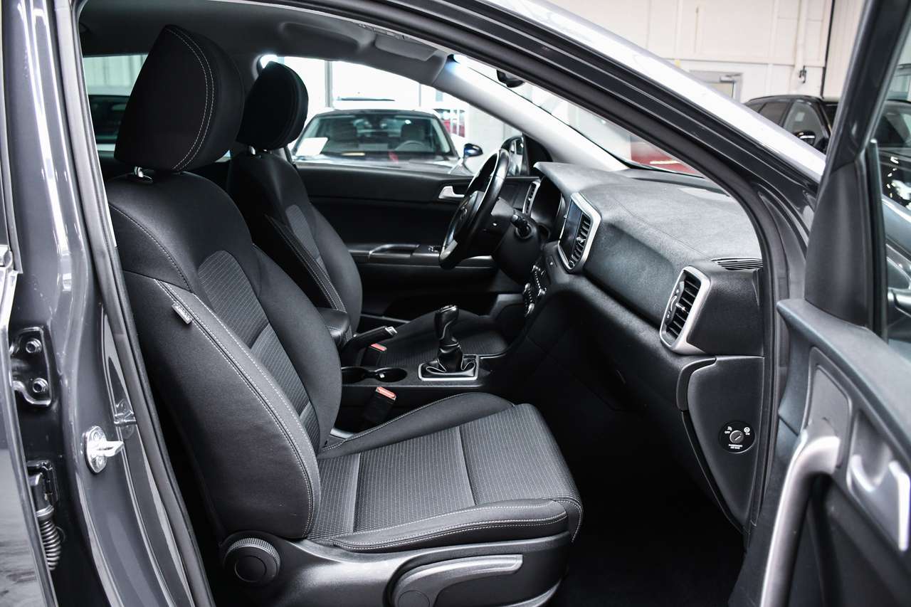 Kia Sportage Sportage 1.6 CRDi Black Edition - NAVI / CAMERA / PDC — foto 6 van 18
