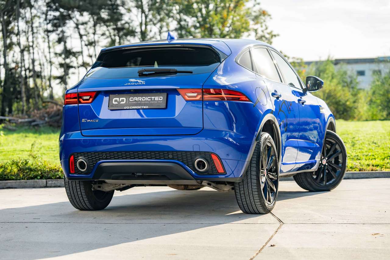 Jaguar E-Pace (2019) — foto 15