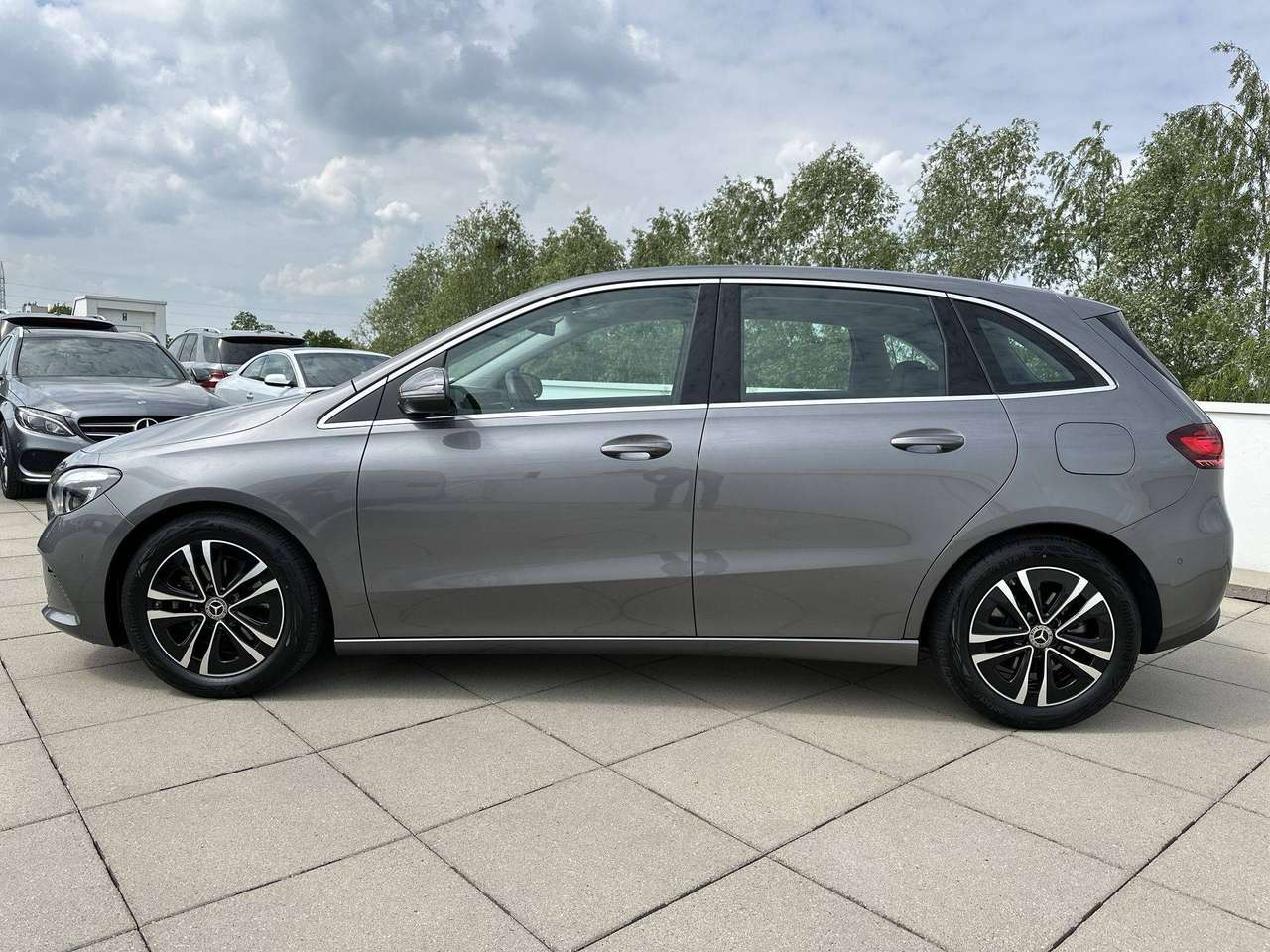 Mercedes-Benz B 200 B 200 Progressive trekhaak Dode hoek Distronic Plus — foto 4 van 18